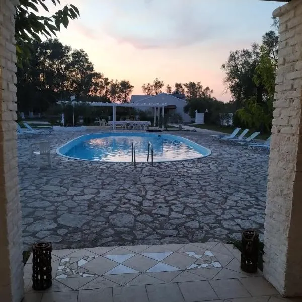 Alykes Family Resort, hotel v destinaci Lefkímmi