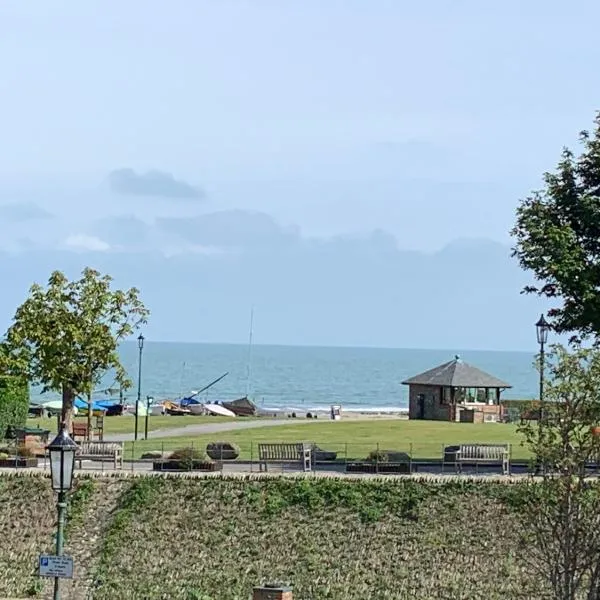 Postman's Knock, Lynmouth, first floor apartment with private parking, ξενοδοχείο σε Lynmouth