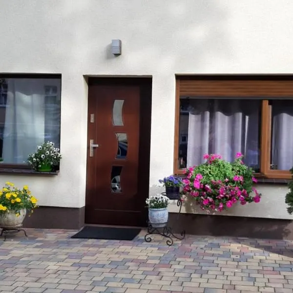 Apartament wSPAniały., hotel di Kowary