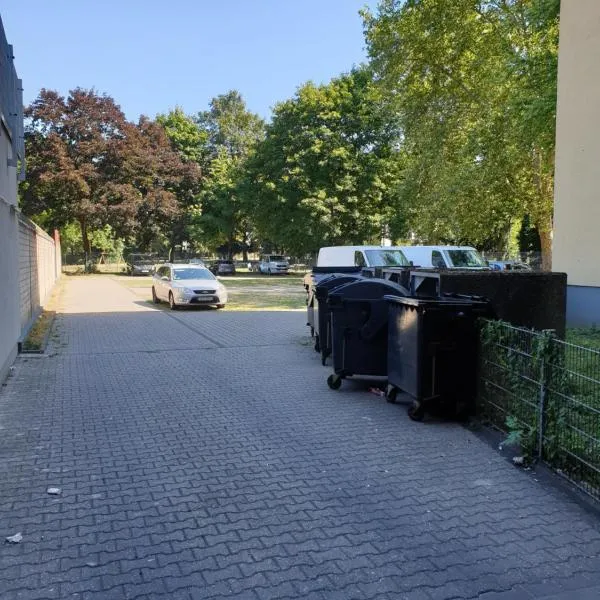 Workers-Sleep-Station, hotel in Cologne