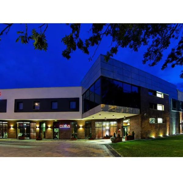 Hotel Modus, hotel v destinaci Łaziska Górne