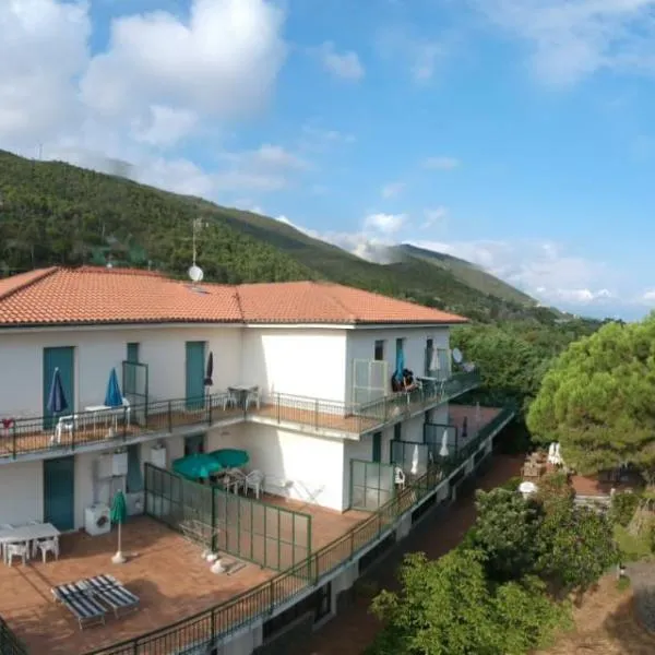 Residence la Vignetta, hotel v destinaci Varazze