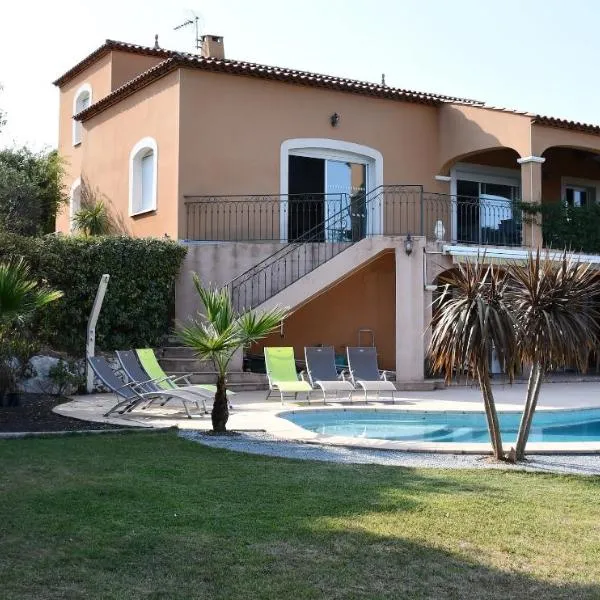 Villa F5-Wifi-piscine Saint Gely du Fesc, hotel em Saint-Gély-du-Fesc