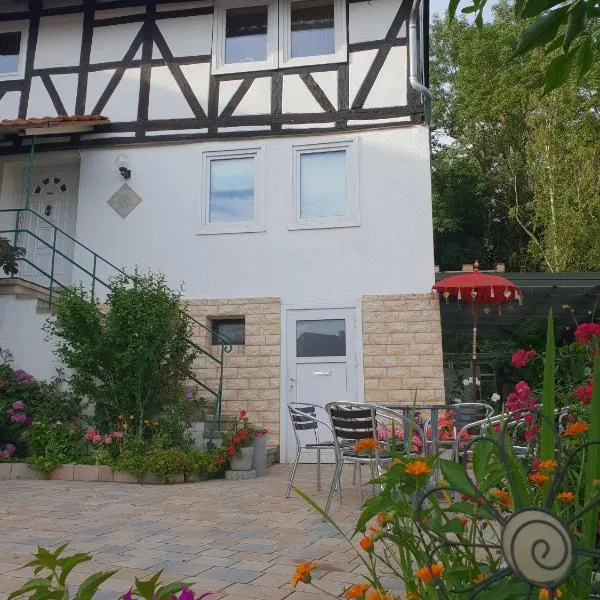 PURI FRANGIPANI Apartment, hotel em Felsberg
