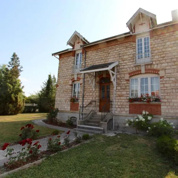La maison de TOINETTE, hotel in Jonchery-sur-Suippe