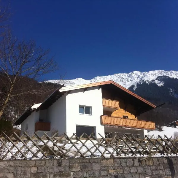 Landhaus Fuchsenstube, hótel í Schruns