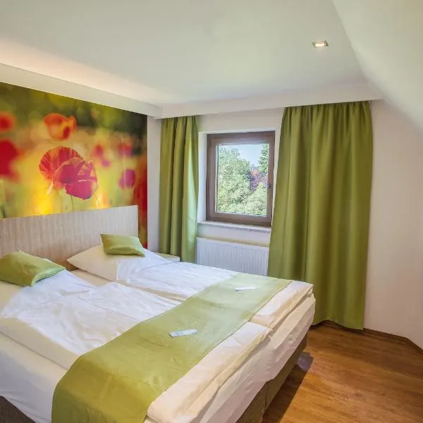 Gasthof Linden & Wildkräuterhotel, hotel v destinaci Windelsbach