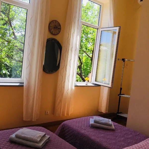 Guest House Hello, hotel in Kutaisi