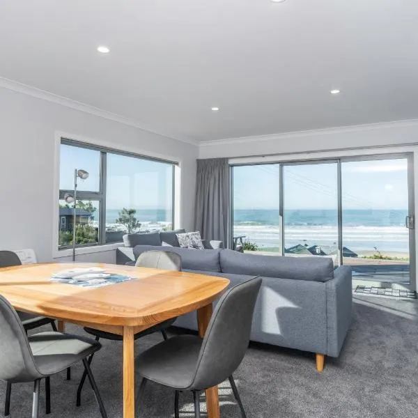 Kaka Point Views Apartment 1, hotel in Balclutha