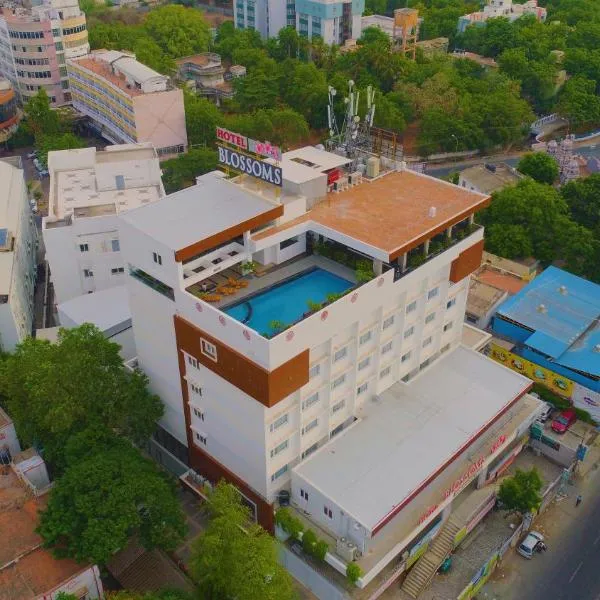 Hotel Blossoms, hotel in Tiruchchirāppalli