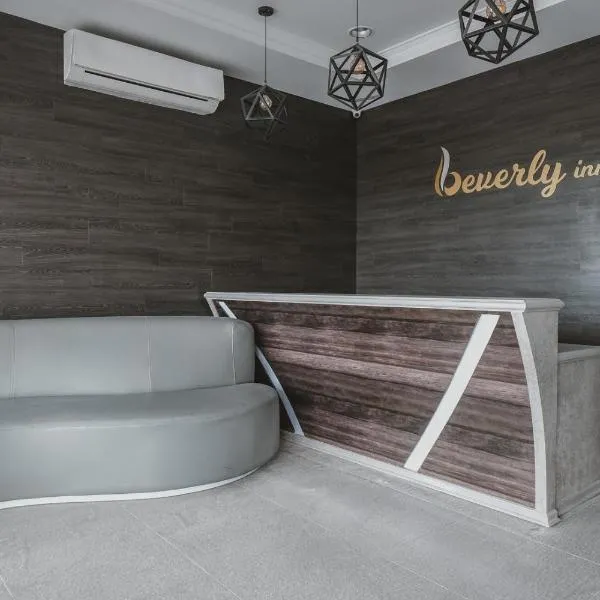 RedDoorz Plus near Ferry Terminal Batam Center, hotel v destinaci Batam Center