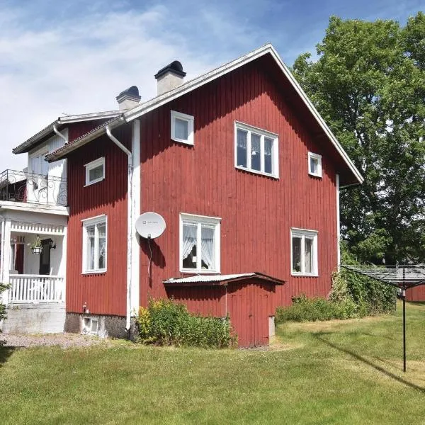 Gorgeous Home In Åmål With Wifi, hotel in Åmål