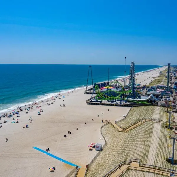 Boardwalk Hotel Charlee & Apartments Beach Hotel Oceanfront, hotel v destinaci Seaside Heights