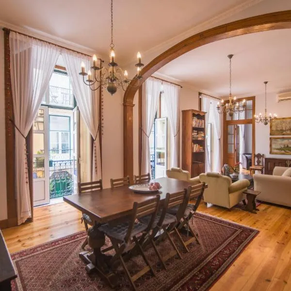 Classic Lisbon Downtown Apartment