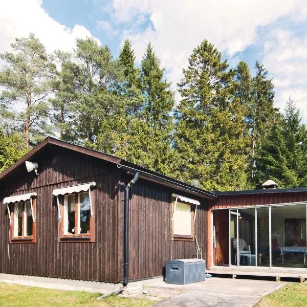 2 Bedroom Stunning Home In Slite, hotel v destinaci Slite