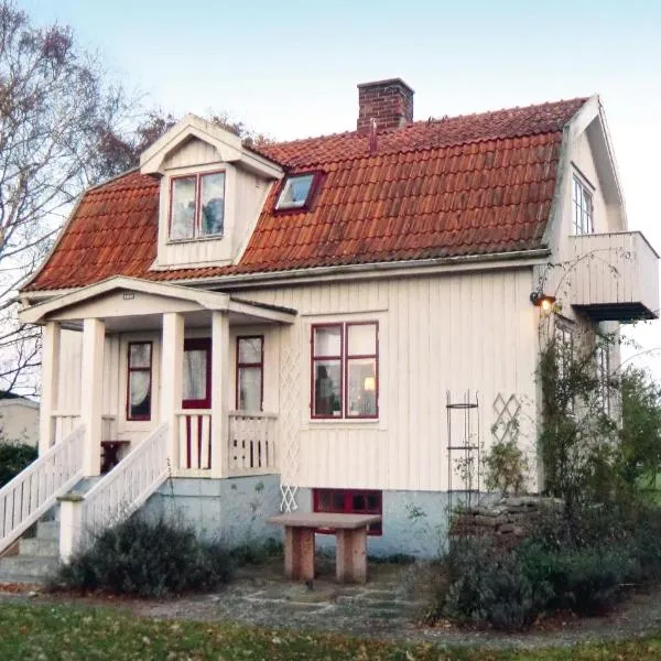 Cozy Home In Degerhamn With Wifi, hotell i Degerhamn