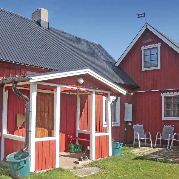 Awesome Home In Lttorp With Kitchen, hotel in Norrböda