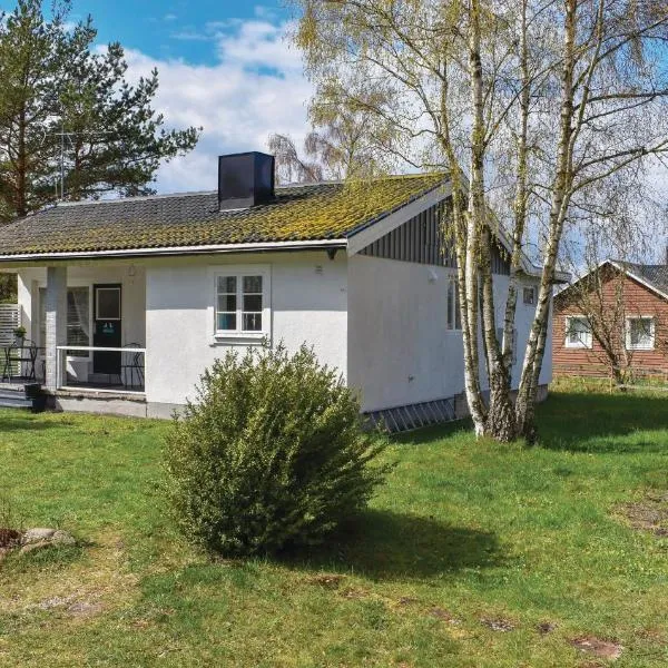Three-Bedroom Holiday Home In Lottorp, hotel v destinaci Löttorp