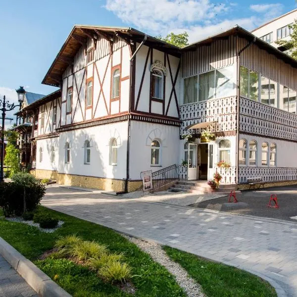 Villa Viktoriya Hotel: Truskavets şehrinde bir otel