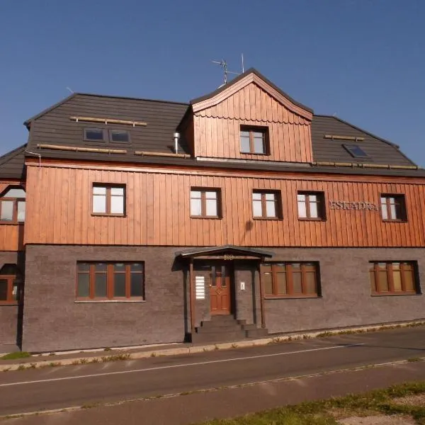 Apartmán Eskadra 02, hotel in Horní Malá Úpa