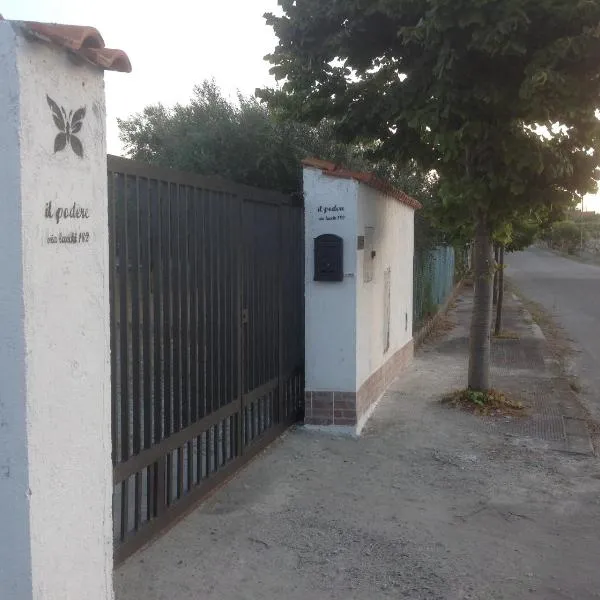 Il podere, hotel v destinaci Roccella Ionica