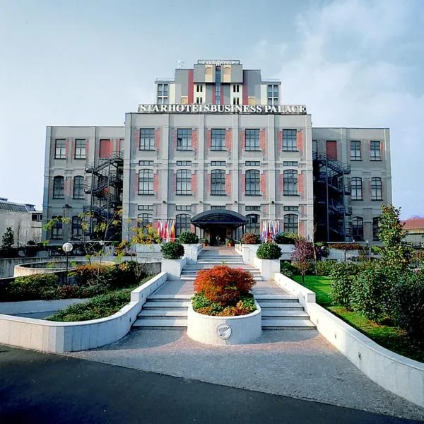 Starhotels Business Palace, hotel Milánóban