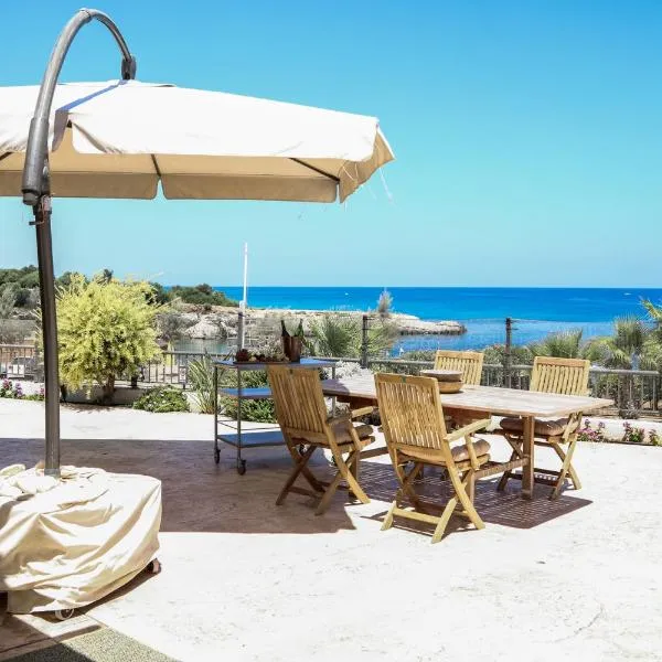 Phaedrus Living: Seaside Luxury Villa Anafi, hotel en Paralimni