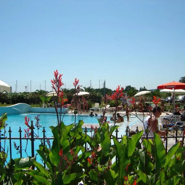 Elena Club Resort, hotel v destinaci Silvi Marina