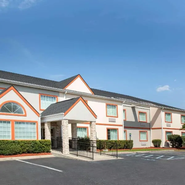 Microtel Inn & Suites by Wyndham Columbia Fort Jackson N, hotel en Columbia