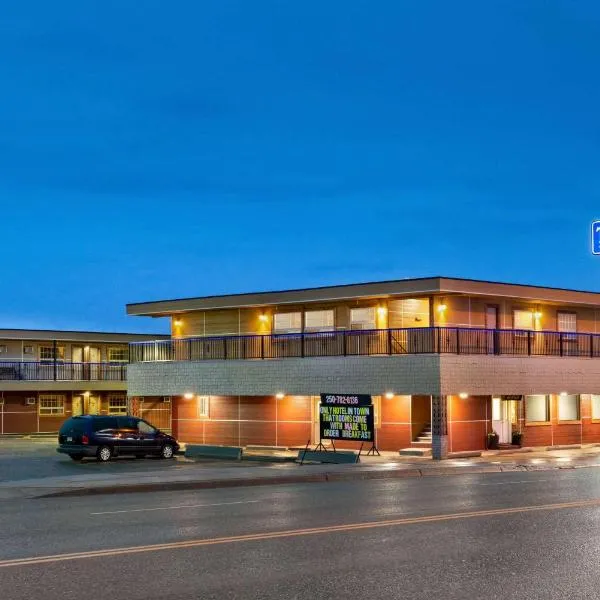 도슨 크릭에 위치한 호텔 Travelodge by Wyndham Dawson Creek