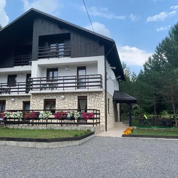 Apartmani Zeder Plitvička jezera, hotel di Vranovača