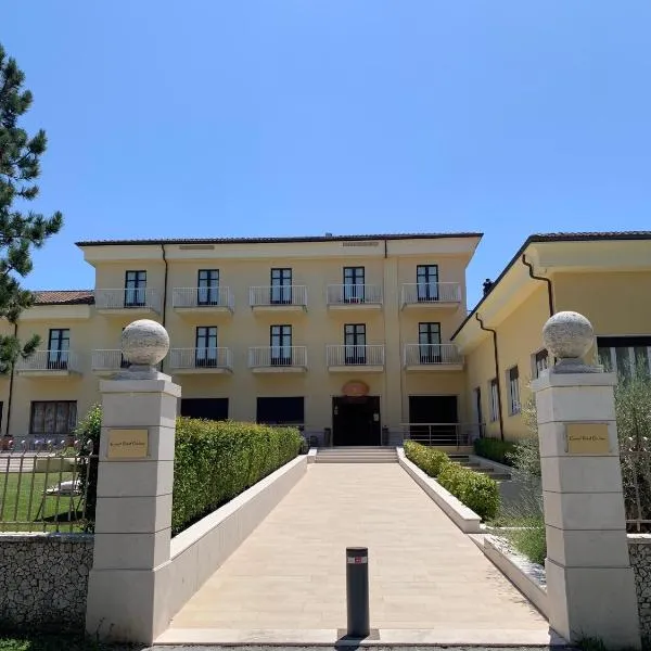 Hotel Certosa, hotel Padulában