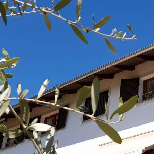 La Tana dei Sognatori - appartamenti con giardino, hotel in San Paolo Solbrito