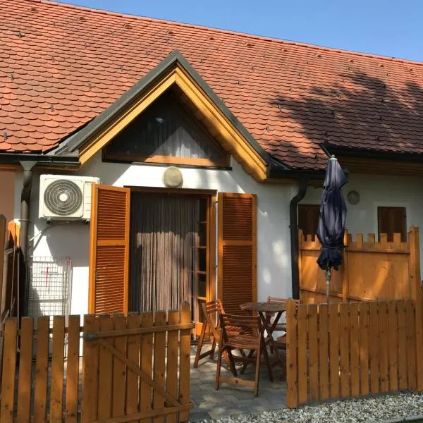 Apartma, Prekmurska vas, Trobentica 32, hotel di Moravske Toplice