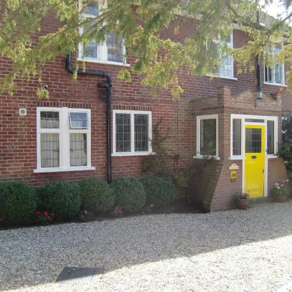 Hatsue Guest House, ξενοδοχείο σε Camberley