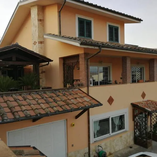 Da Artù โรงแรมในCittaducale