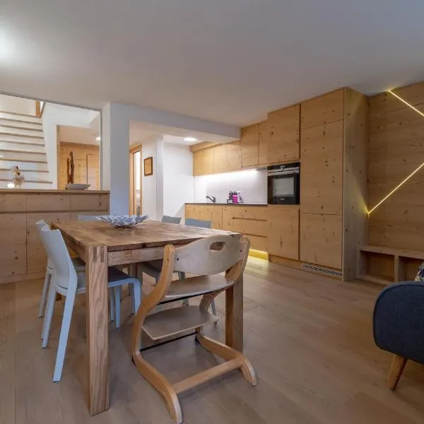 Chesa Silvretta Duplex, hotel em Celerina