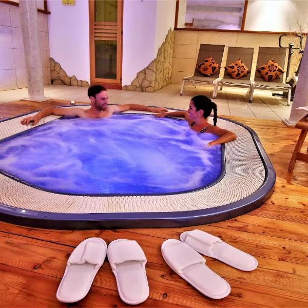 Hotel ai Tre Ponti - Dolomiti – hotel w mieście Fiera di Primiero