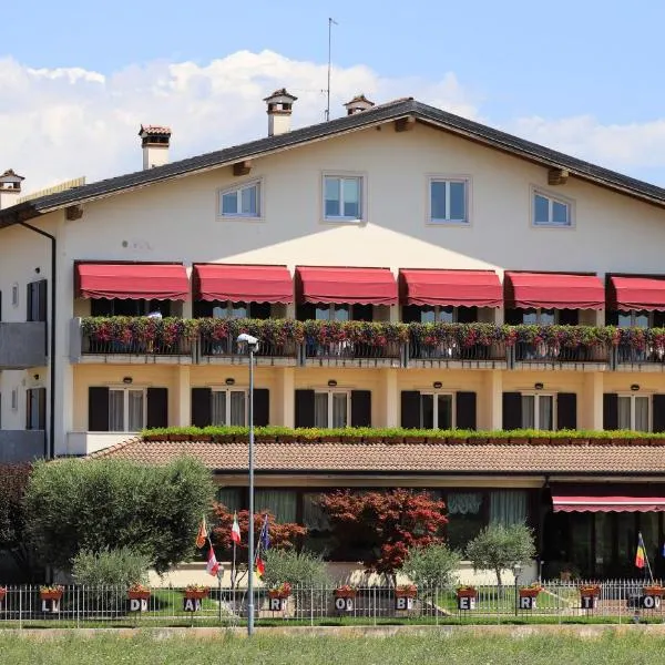 Hotel da Roberto, hotel di Lazise