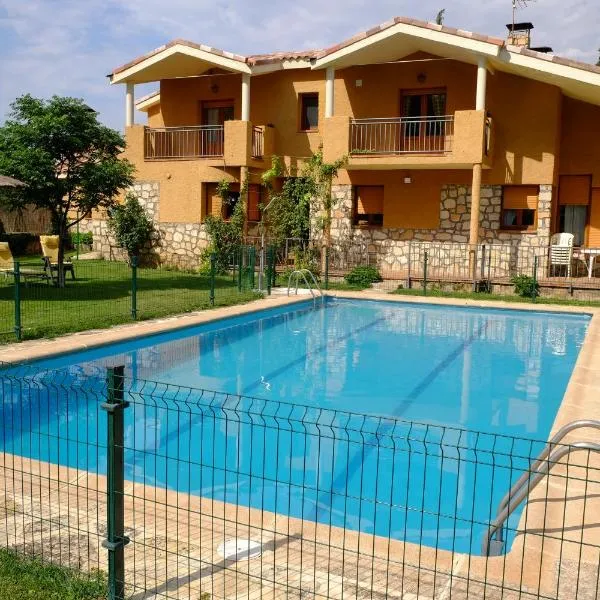 Casa Rural El Caz, hotel in Trillo