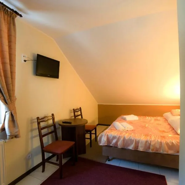Maciejowa Chata Stare Lubiejewo, hotel v destinaci Ostrów Mazowiecka