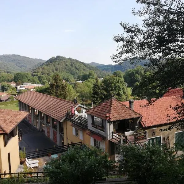 Fattoria del pino, hotel v destinaci Miasino