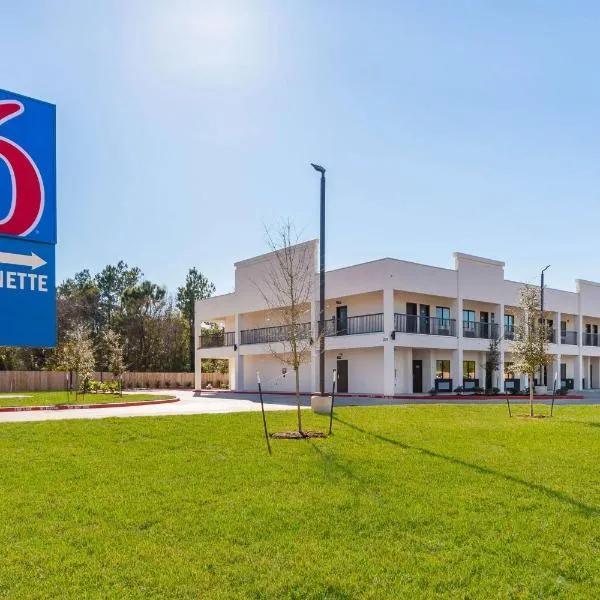 Motel 6-Channelview, TX，峽景的飯店