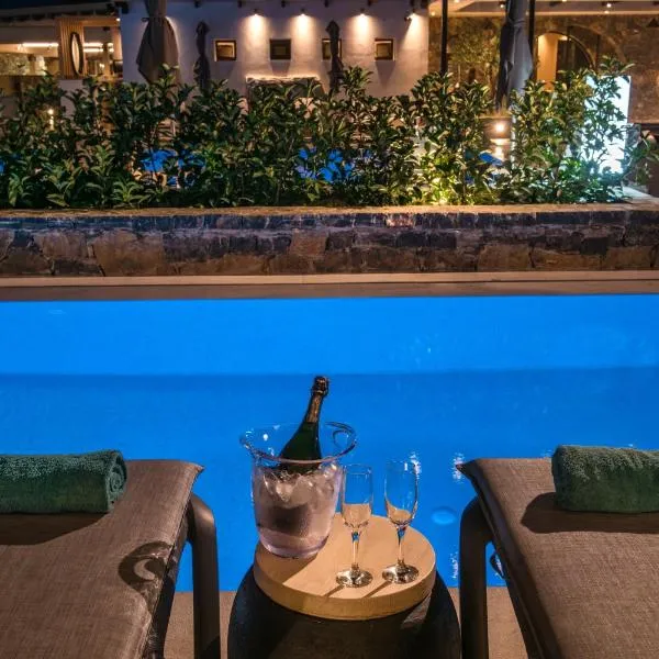 Petousis Hotel & Suites, hotel v destinaci Amoudara Herakliou
