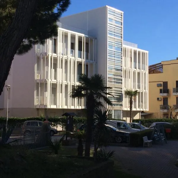 Milan Residence, hotel v Rosalina Mare
