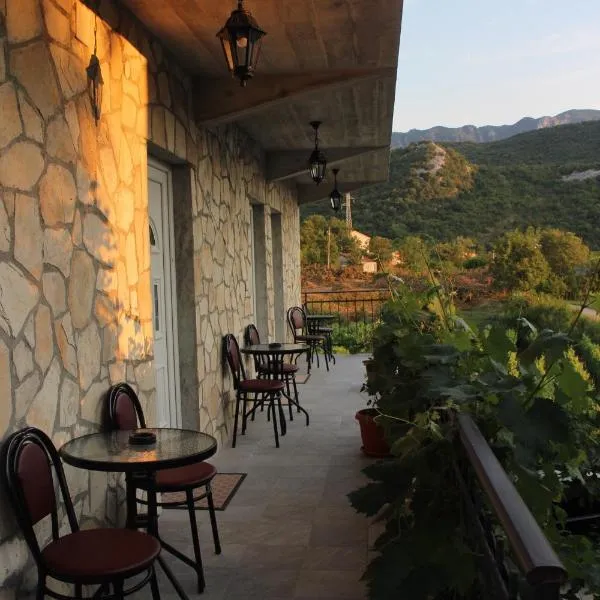 Studio and winery Kalimut, hotel en Virpazar