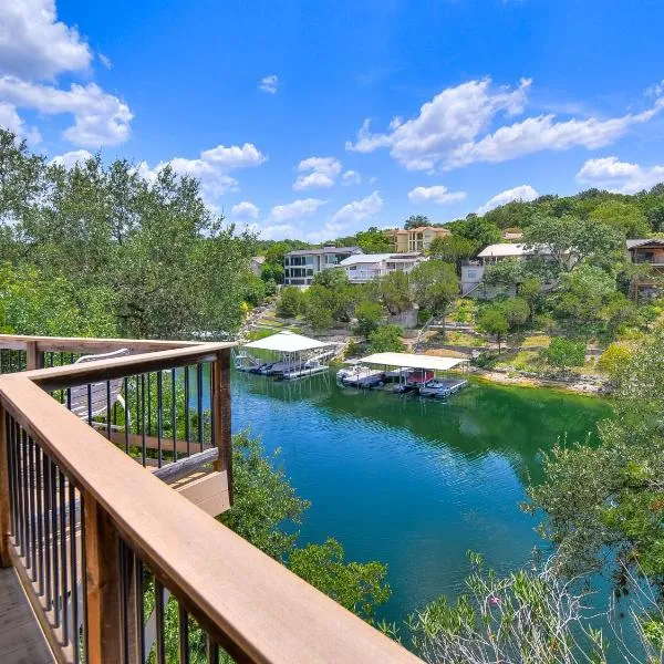 The Treehouse On Lake Travis, hotel in Edgewater Beach
