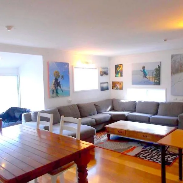 Great Value Thredbo Chalet, hotel in Thredbo