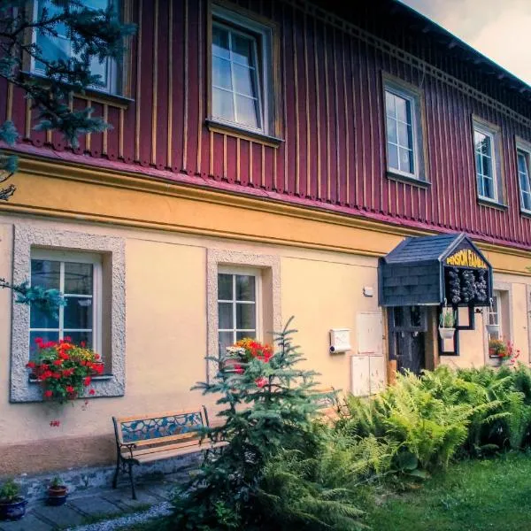 Pension Familia, hotel em Harrachov