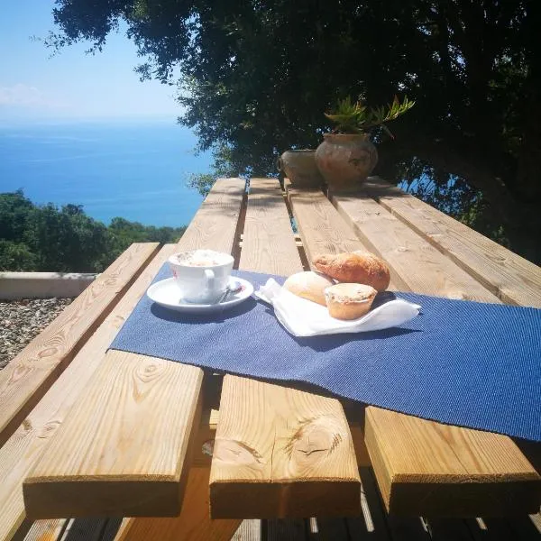 Tra Montagne e Mare, hotel a Caselle in Pittari